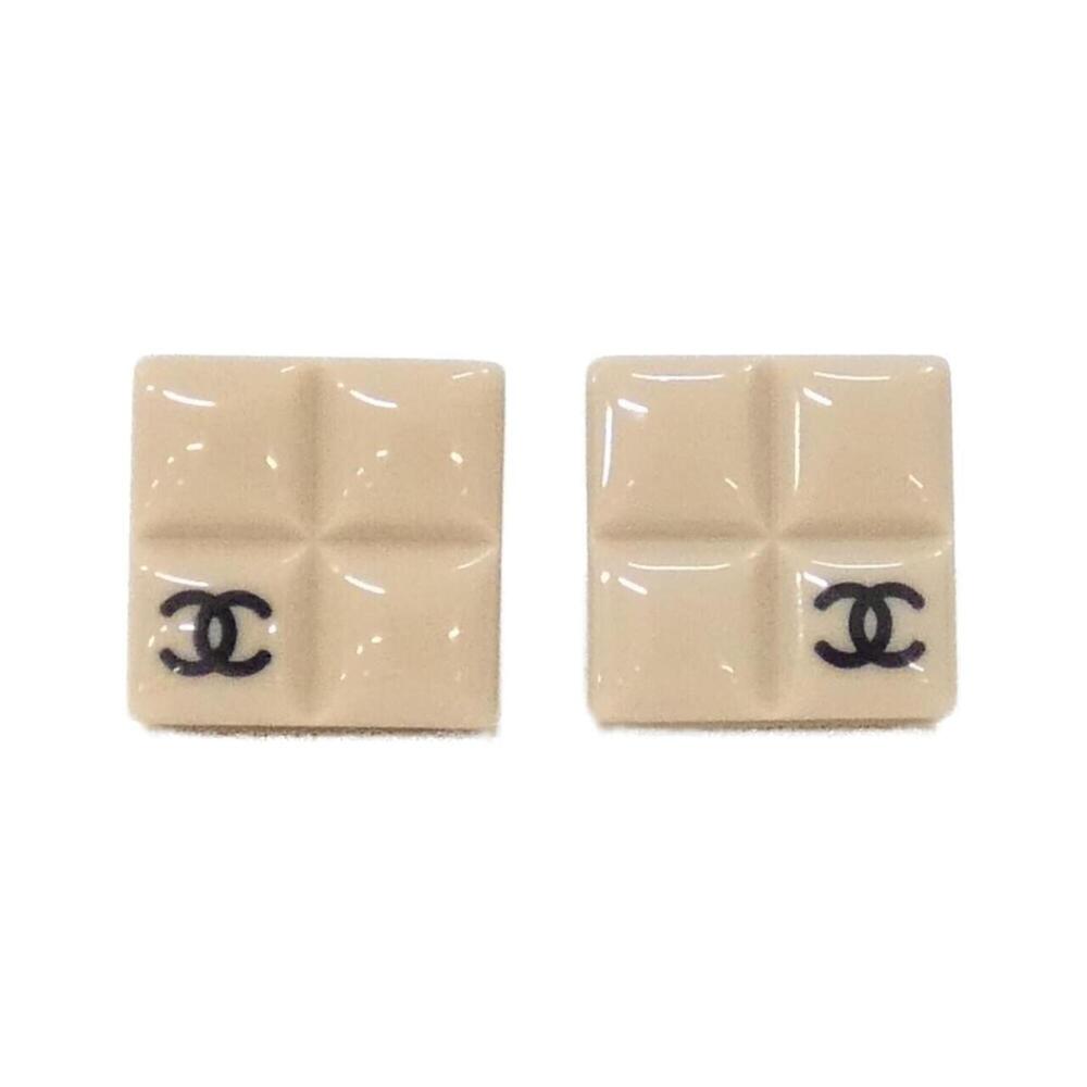 CHANEL Black Earrings - Picture 1 of 3